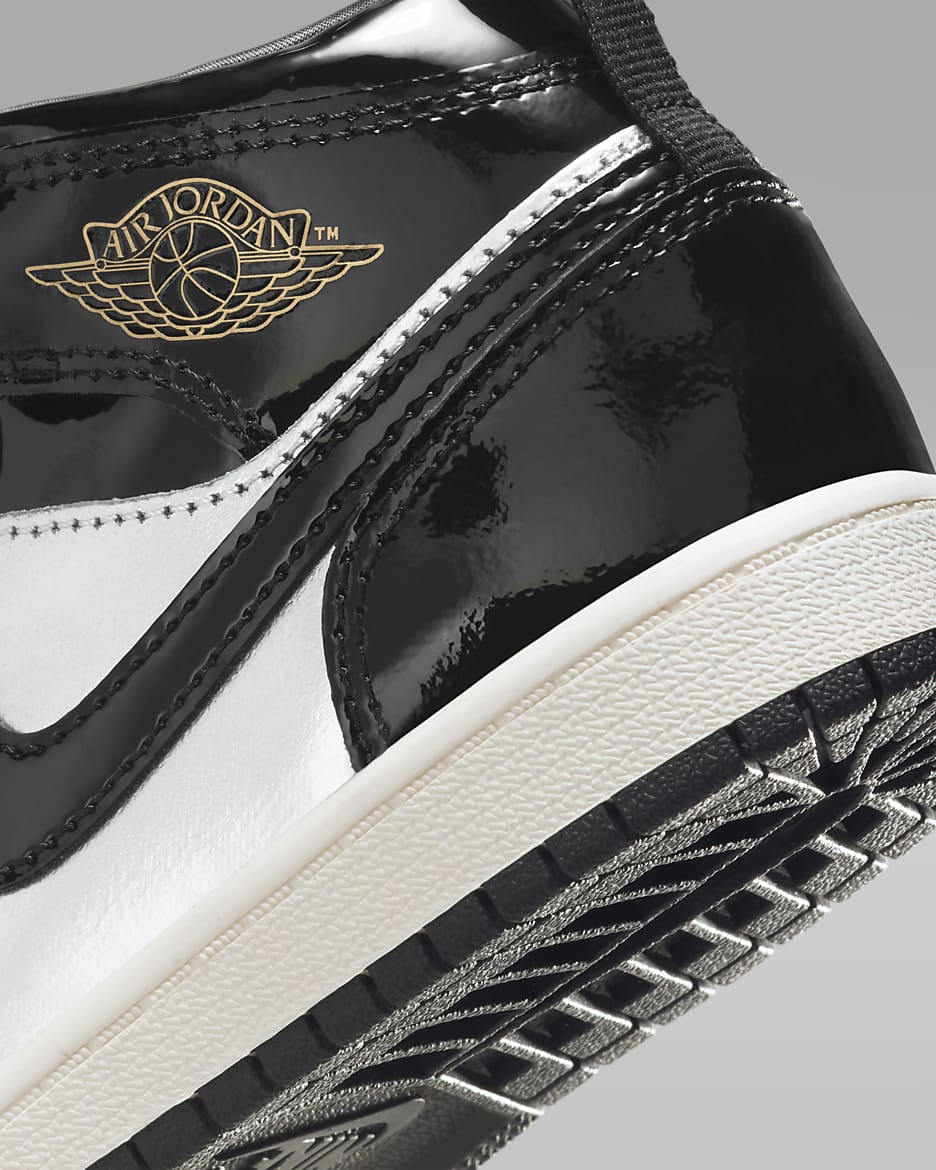 Jordan 1 Mid SE Little Kids Shoes. Nike